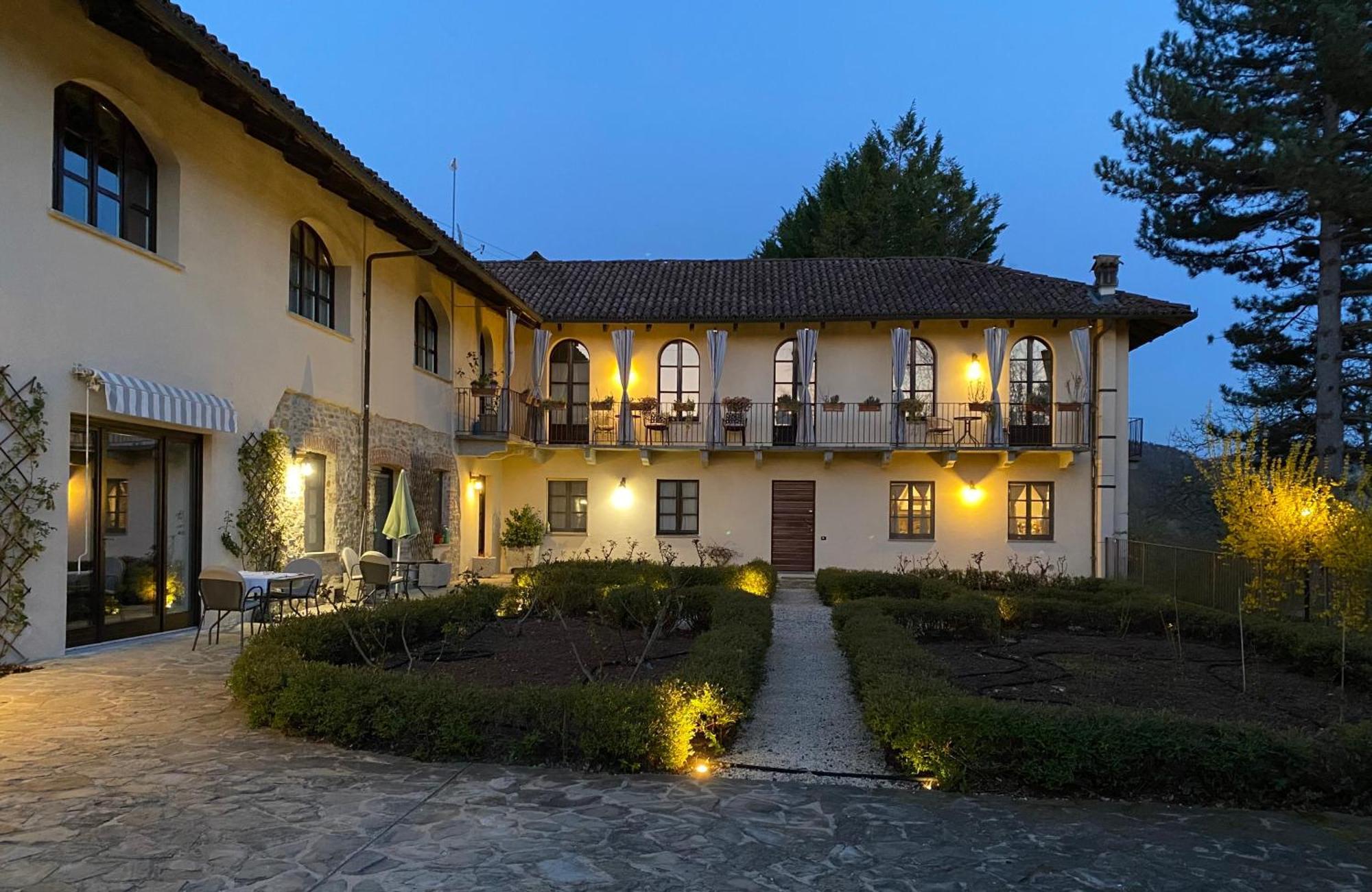 Le Stanze Della Musica Hotel Borgomale Exterior photo